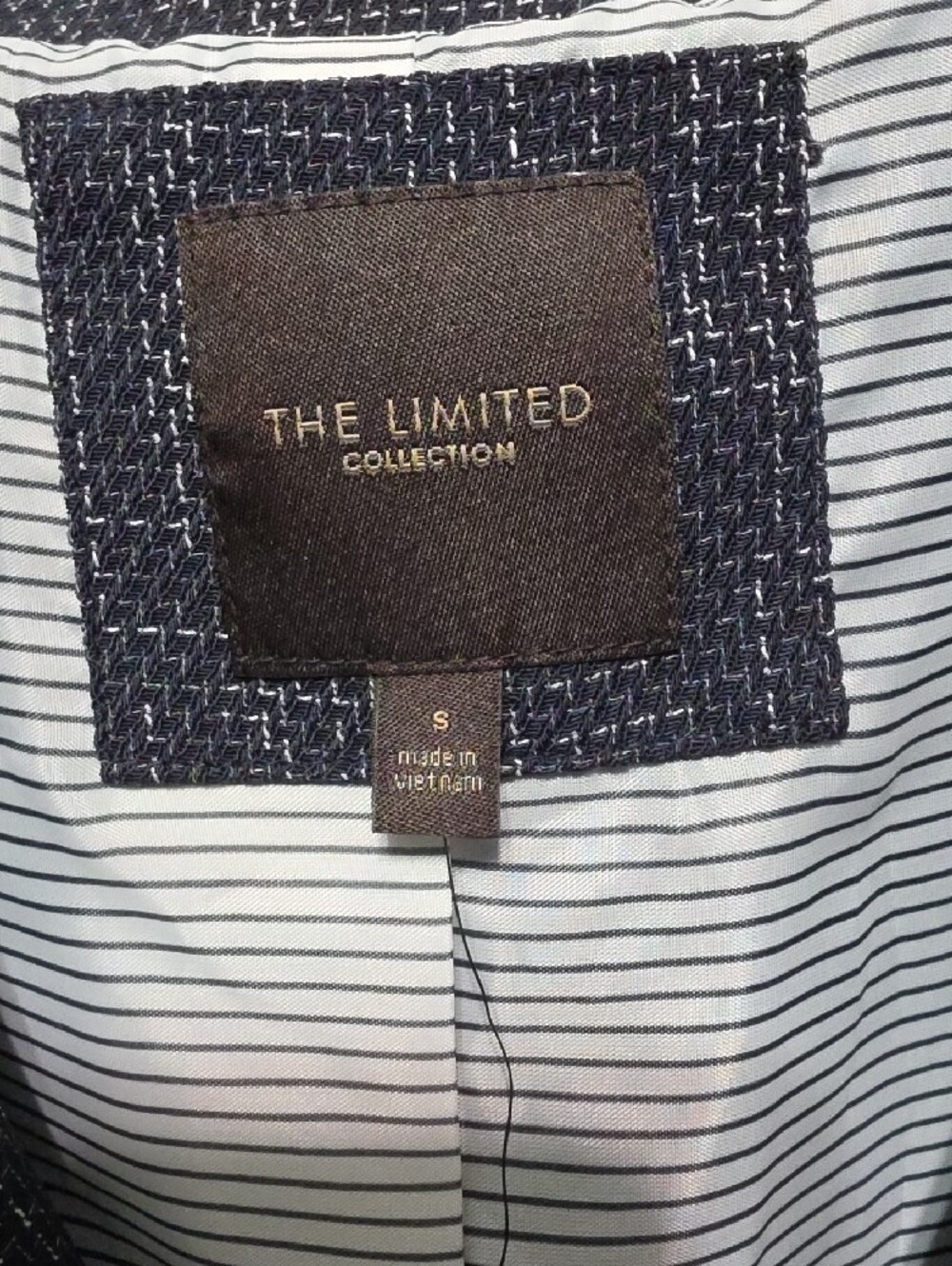 The Limited Black Tweed Short-Sleeve Blazer with Layered Sleeves - Picture 3 of 5